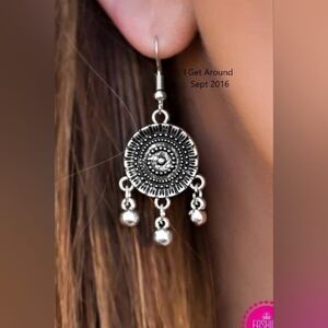 Vintage paparazzi earrings
